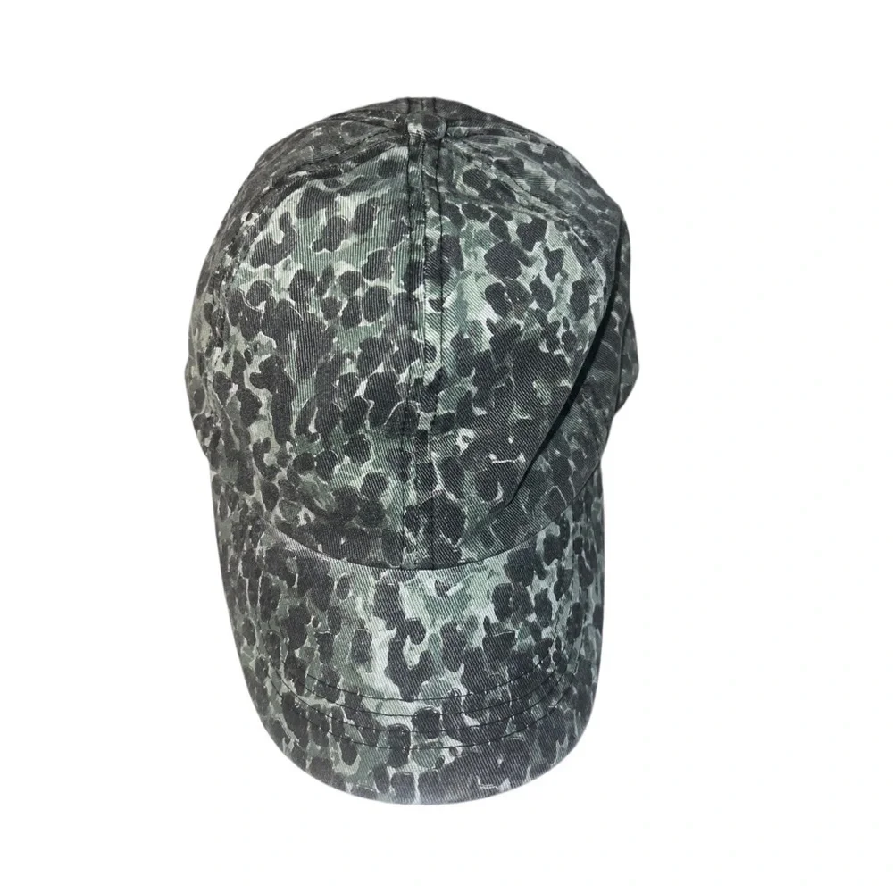 ▶️ Anthropologie ◀️ Animal Print Camouflage Hat.